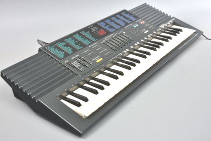 Yamaha-PSS-380 miniature FM synth
